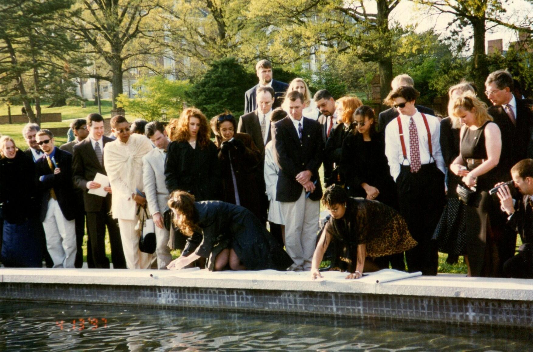 Fountain unveiling from April 1997